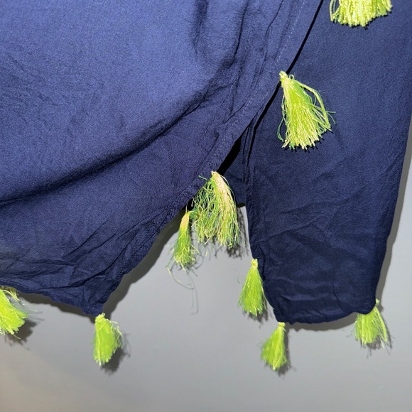 EUC Lilly Pulitzer Castilla Tunic Coverup Navy Lime Green Embroidery S/M - Picture 4 of 7